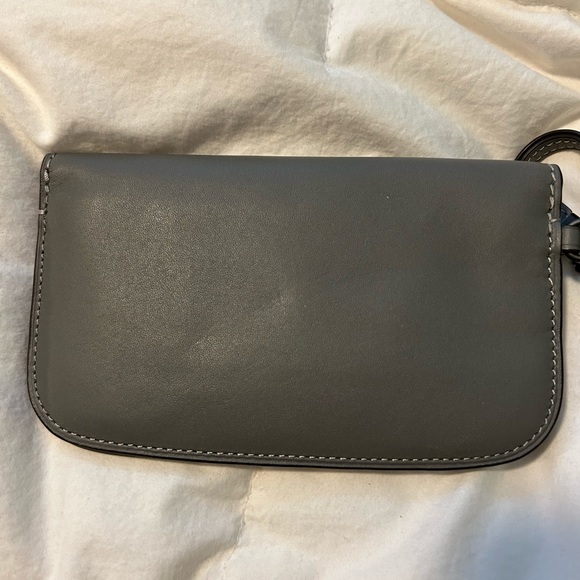 Wristlet with customization - Picture 3 of 4